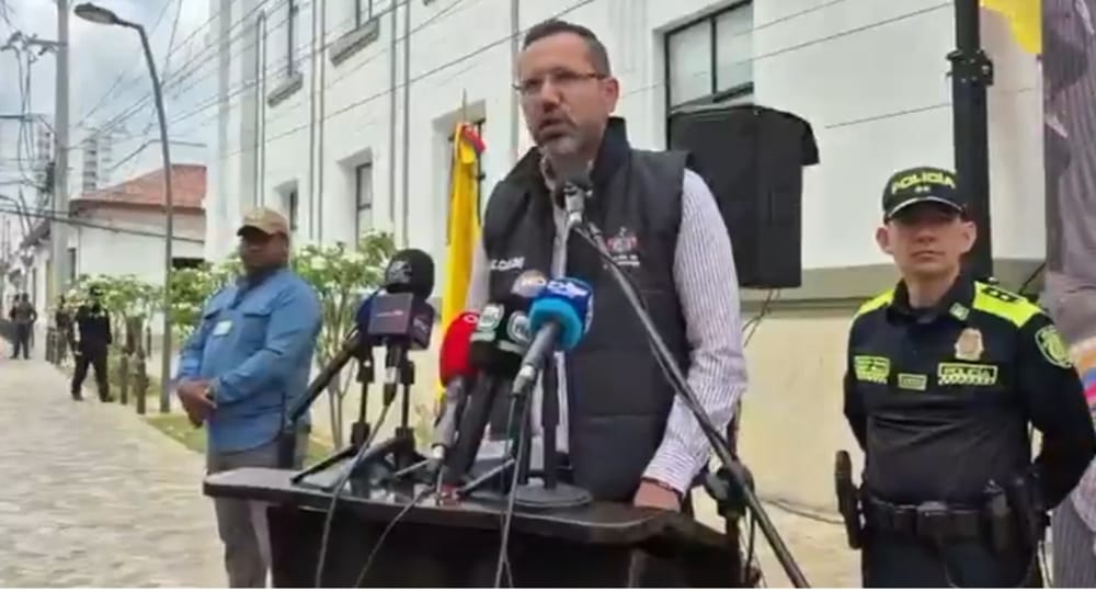 Aumentan extorsiones en Bucaramanga y los criminales envían hasta coronas fúnebres imagen de la publicación