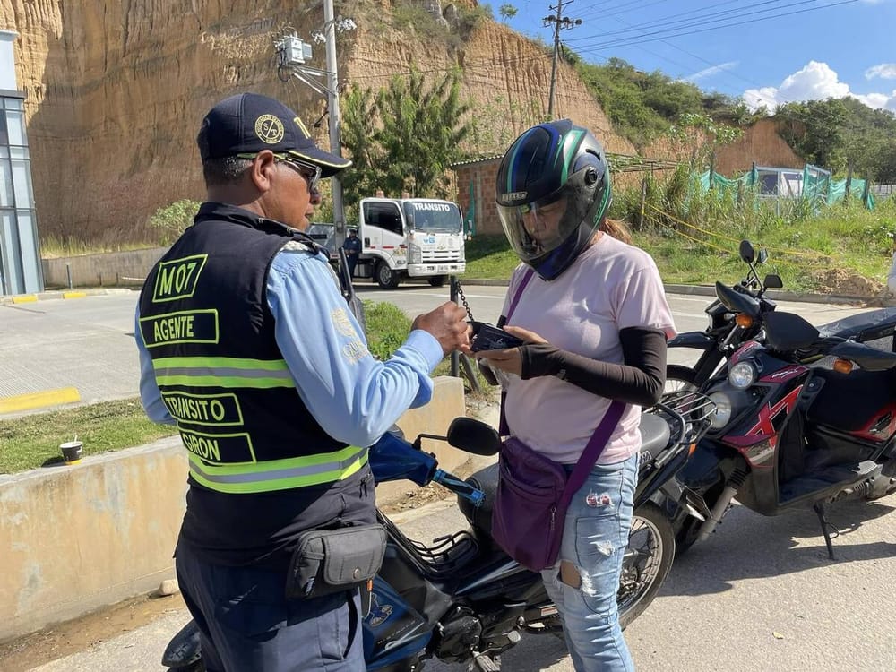 Girón debe suspender de inmediato el pico y placa imagen de la publicación