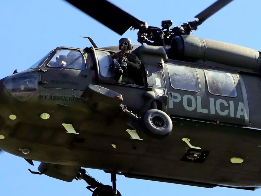 Ataque con dron a helicóptero de la Policía deja al menos seis muertos imagen de la publicación