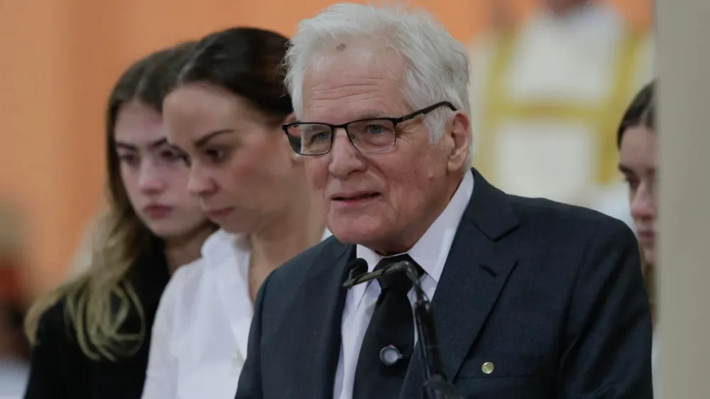 Miguel Uribe Londoño, nuevo precandidato presidencial del Centro Democrático tras el asesinato de su hijo imagen de la publicación