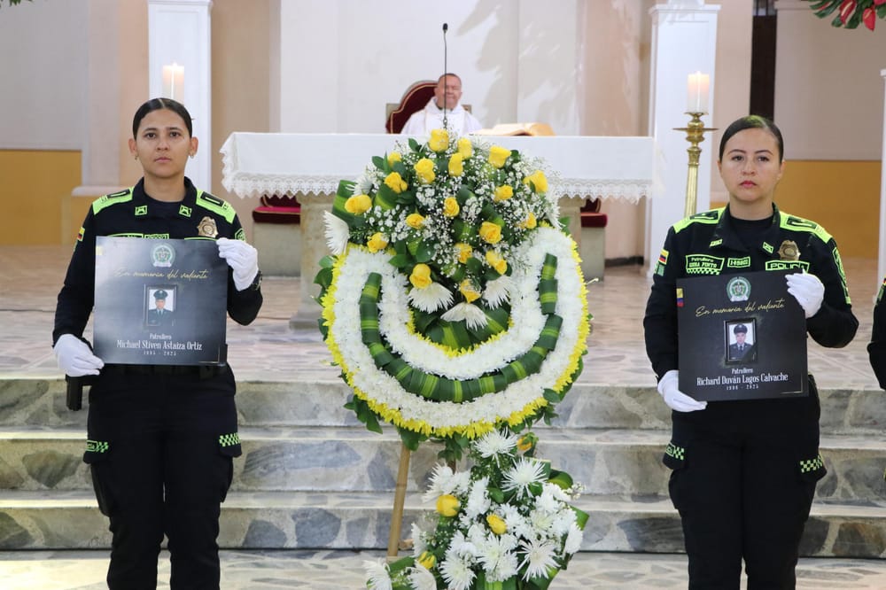 Una oración elevada al cielo por los héroes caídos imagen de la publicación