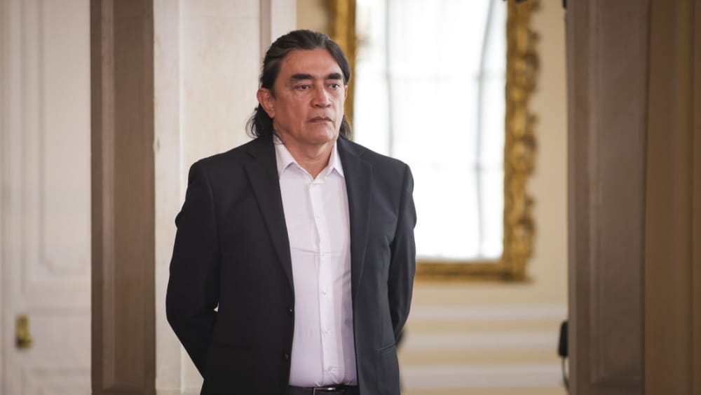 Gustavo Bolívar arremete contra Álvaro Uribe: “El único país del mundo donde un condenado hace política desde su finca” imagen de la publicación