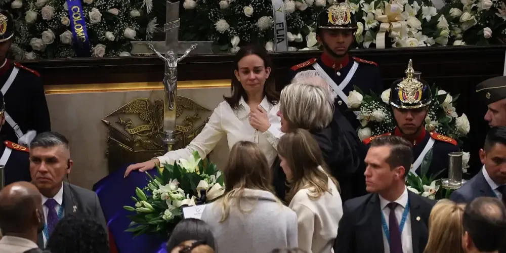 Presidente Petro NO asistió  a funerales de Miguel Uribe imagen de la publicación