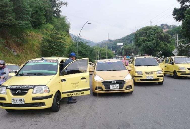 Protestas de taxistas generaron caos en Barrancabermeja imagen de la publicación