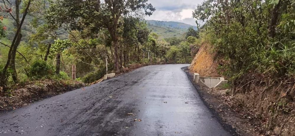 En Charalá encontraron un cadáver vendado a orilla de la vía imagen de la publicación