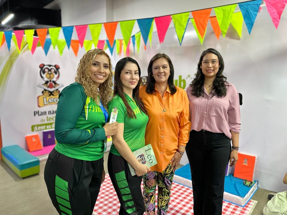 Comfenalco Santander promoviendo la lectura imagen de la publicación