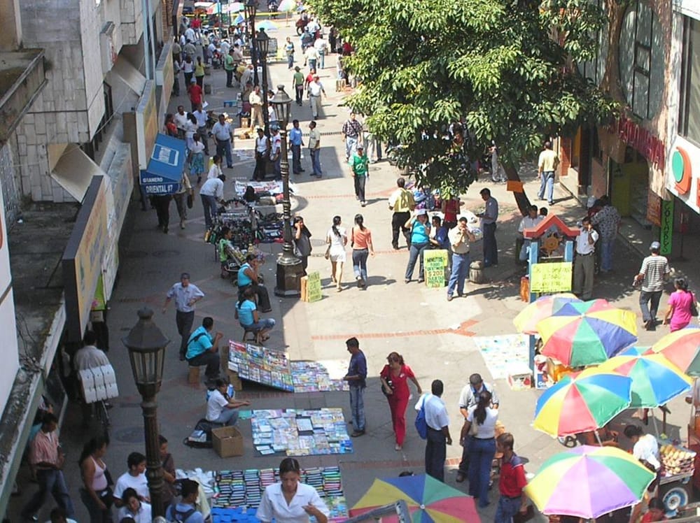 Cifras de ocupación en Colombia generan pugna entre Fenalco y Petro imagen de la publicación