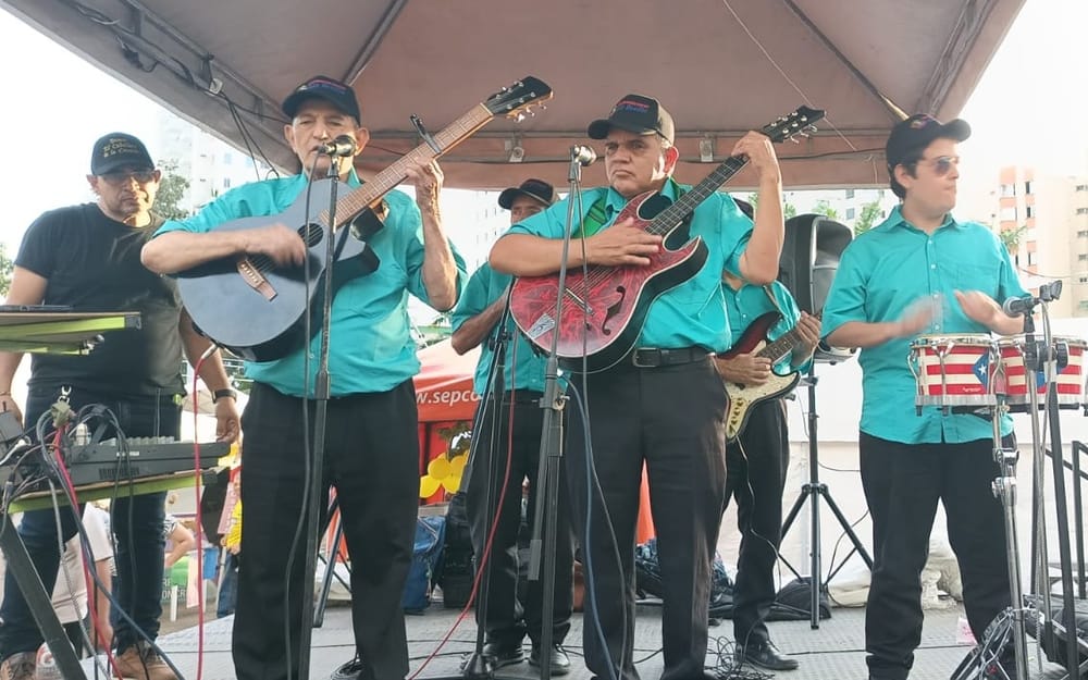 Virtudes y talentos de artistas con discapacidad visual imagen de la publicación