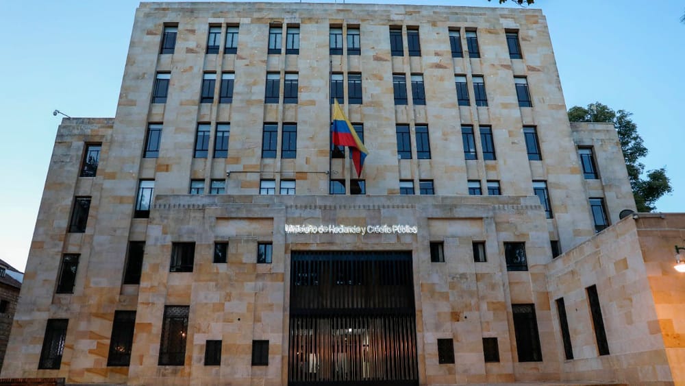 La descertificación de EE.UU. “no afectará la estabilidad macroeconómica del país”: MinHacienda imagen de la publicación