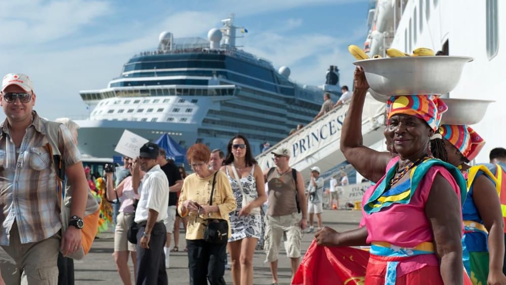 Julio, mes récord en arribo de turistas extranjeros a Colombia imagen de la publicación