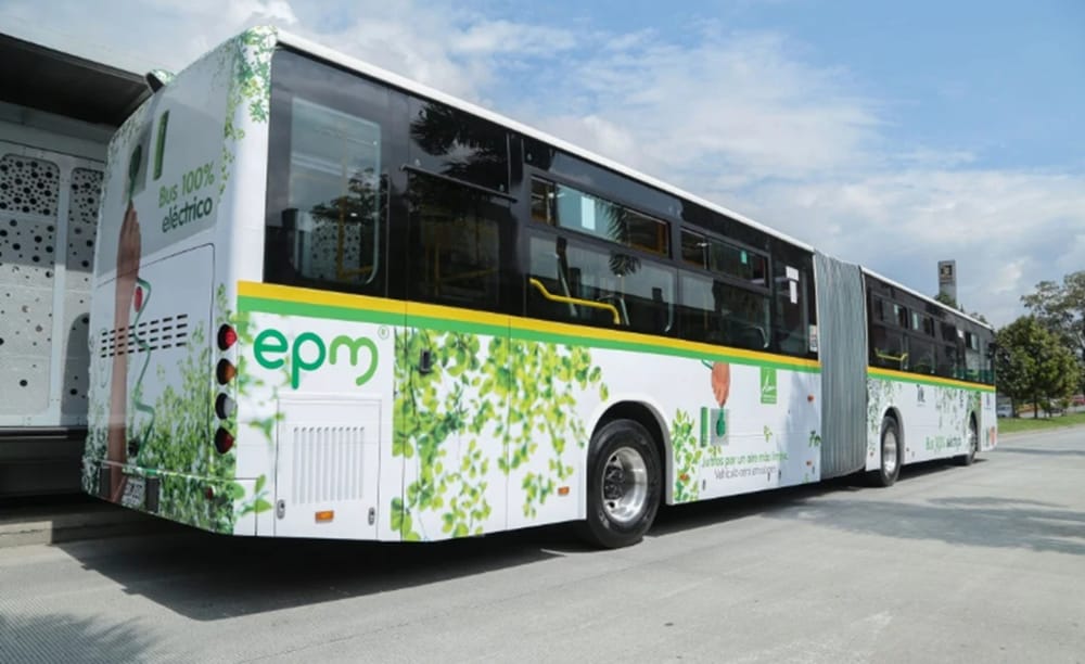 Polémica por falta de licitación pública para contratar padrones que utilizará Metrolínea imagen de la publicación