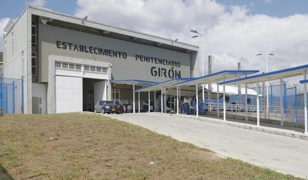 Denuncian la  muerte de un interno en la cárcel de Palogordo de Girón por falta de atención médica imagen de la publicación