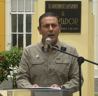 Gobernador MG (R) Juvenal Díaz Mateus asistirá a inauguración del Instituto de Lenguas UIS imagen de la publicación