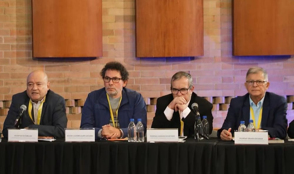 Ocho años de pena para los ‘comandantes’ de las FARC Sentencia la Justicia Especial para la Paz imagen de la publicación