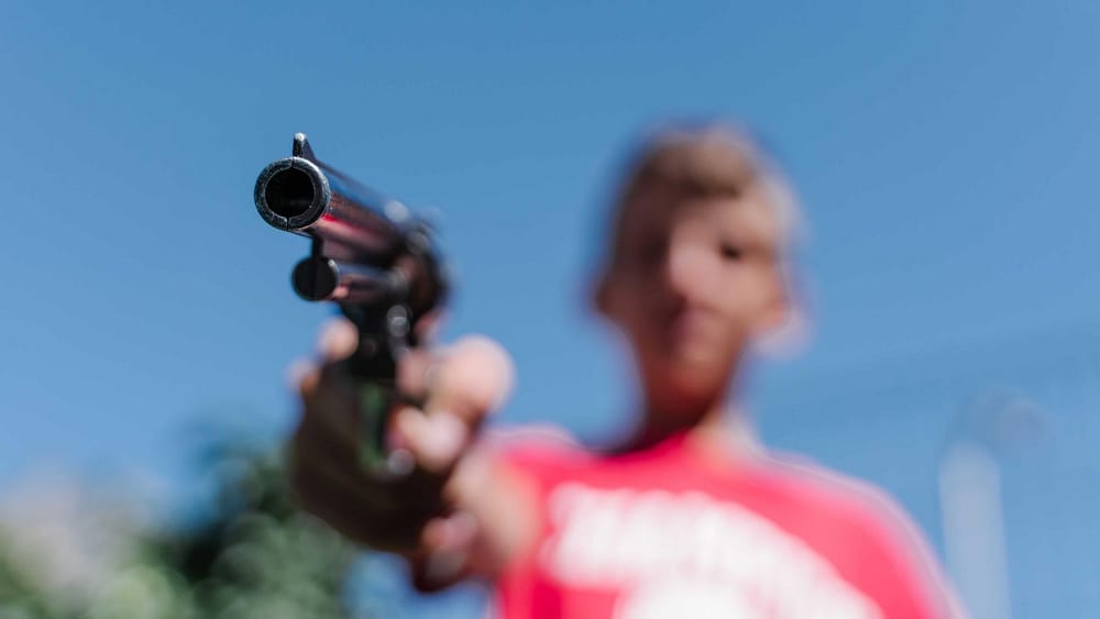 Ladrón atacó a la policía con un  arma de fuego y resultó herido en Bucaramanga imagen de la publicación