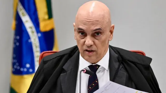 Juez Alexandre de Moraes acusa a Bolsonaro de intentar instaurar una dictadura en Brasil imagen de la publicación