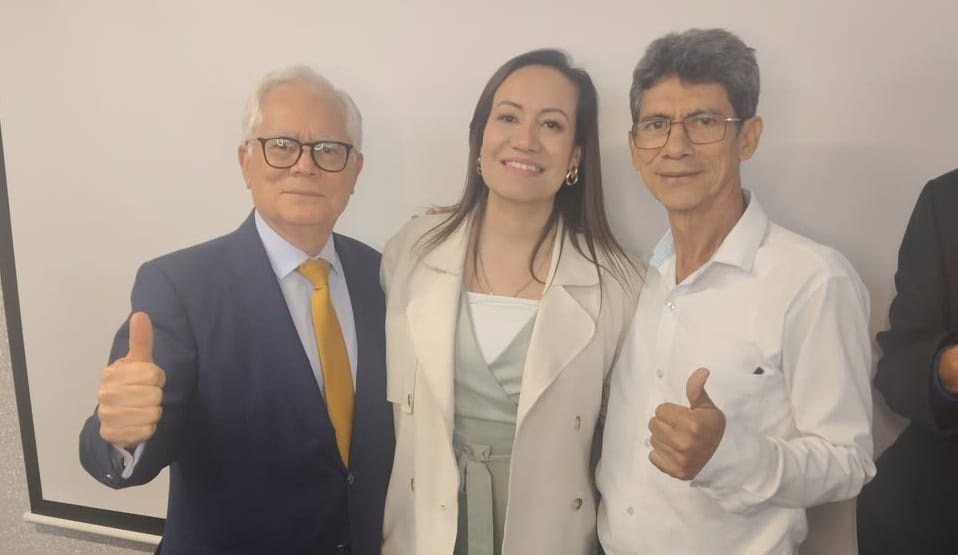 De 4 a 6 años: la propuesta de un santandereano para extender periodos de gobierno en Colombia imagen de la publicación