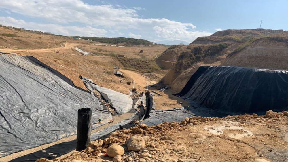 Otra página más a la novela de El Carrasco con más mesas de trabajo en octubre y noviembre imagen de la publicación