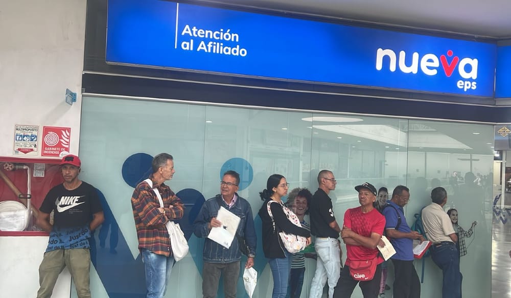 Alerta roja por onerosa deuda de la Nueva EPS con la red de salud imagen de la publicación