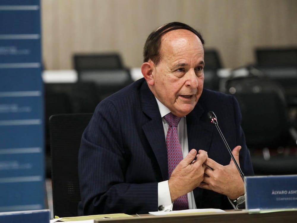 Congresistas han apoyado a los grupos paramilitares Tomado de la Revista Semana imagen de la publicación