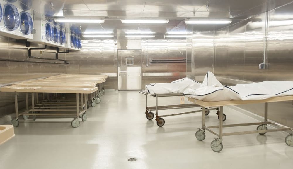 Alerta en la morgue del HUS por dos cuerpos sin reclamar imagen de la publicación