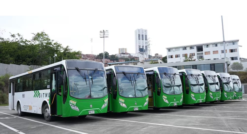 Llegó la primera tanda de buses para Metrolínea 2. ... imagen de la publicación