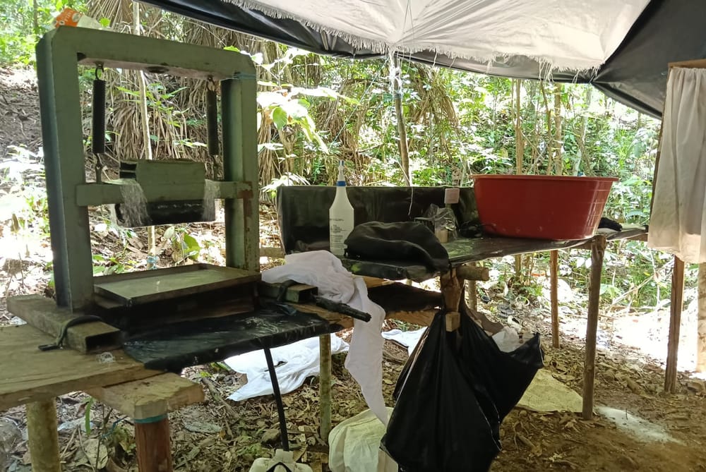 Ejército desmantela tres laboratorios de cocaína en Norte de Santander imagen de la publicación