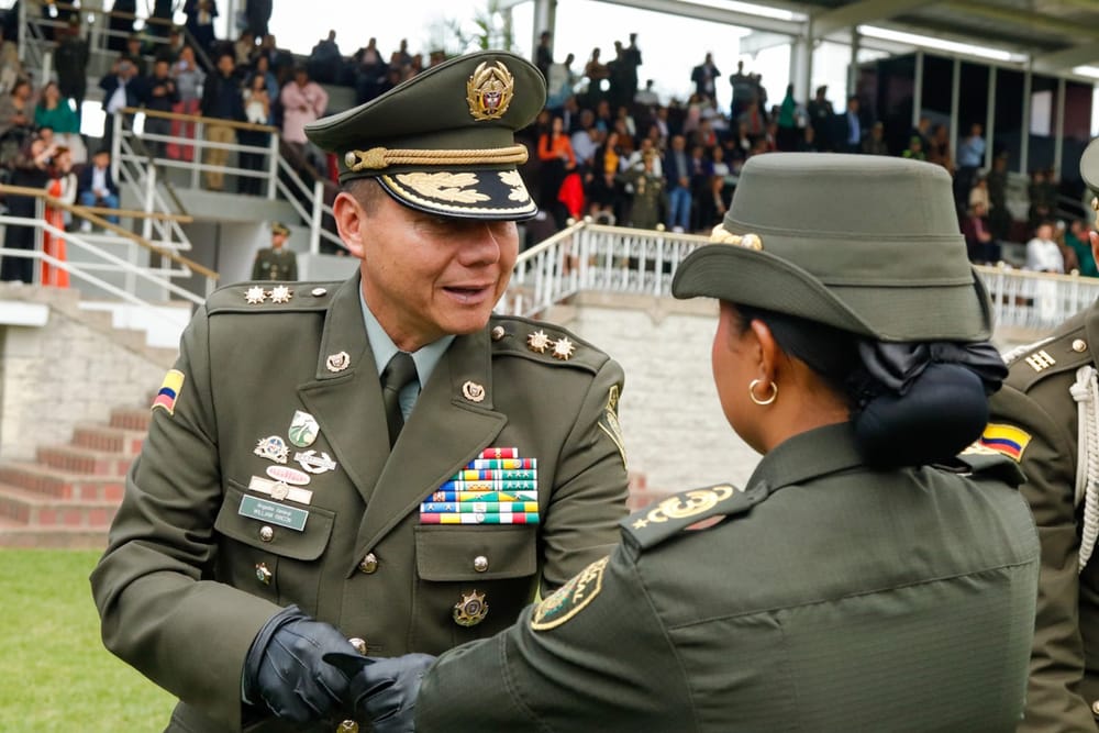 El ‘General de la Paz’ asume como director general de la Policía Nacional de Colombia imagen de la publicación