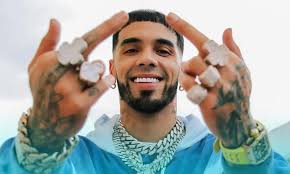 Anuel AA, demandado en EE. UU. por presunta agresión en Universal Orlando Resort imagen de la publicación