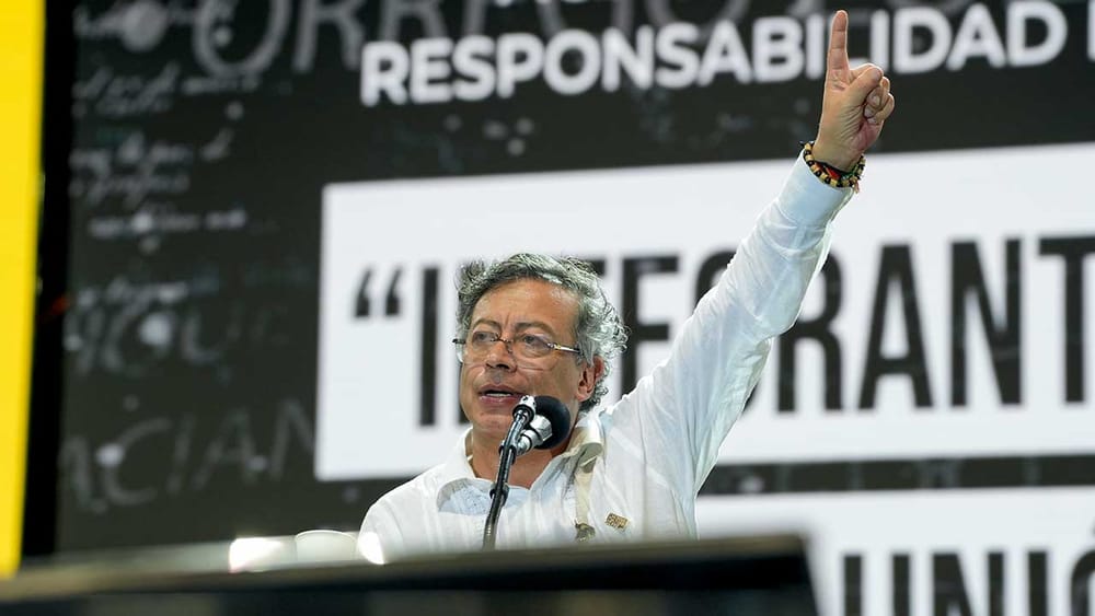 Petro pidió juzgar a congresistas y políticos que fueron a EE.UU. a “conspirar contra su gobierno” imagen de la publicación