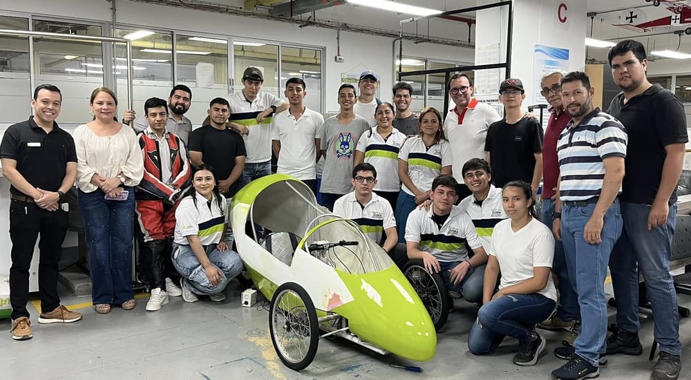 Equipo SIIMA Vektor representa a las UTS imagen de la publicación