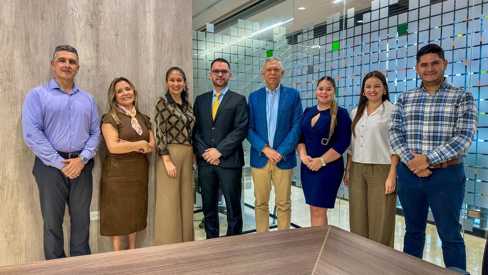 Acto de posesión nuevo subdirector de UISALUD imagen de la publicación