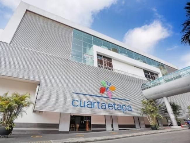 Subintendente muerto y un ladrón abatido, además de cinco personas capturadas deja balacera en Cuarta Etapa, Bucaramanga imagen de la publicación