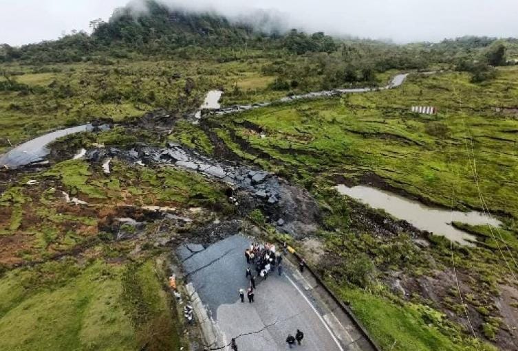 Instituto Nacional de Vías (Invías) declaró emergencia por deslizamiento en El Carare imagen de la publicación