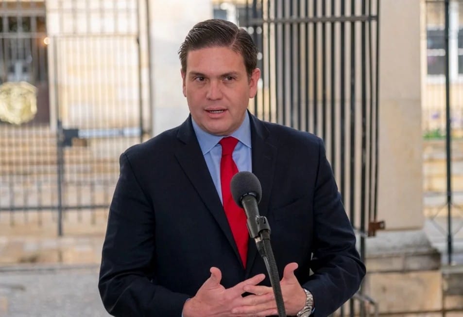 Juan Carlos Pinzón se reunirá con líderes de SANTANDER imagen de la publicación