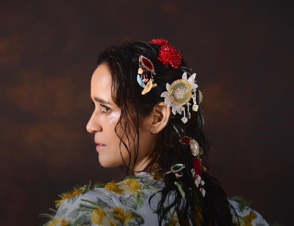 Julieta Venegas lanza “Tiempos Dorados” imagen de la publicación