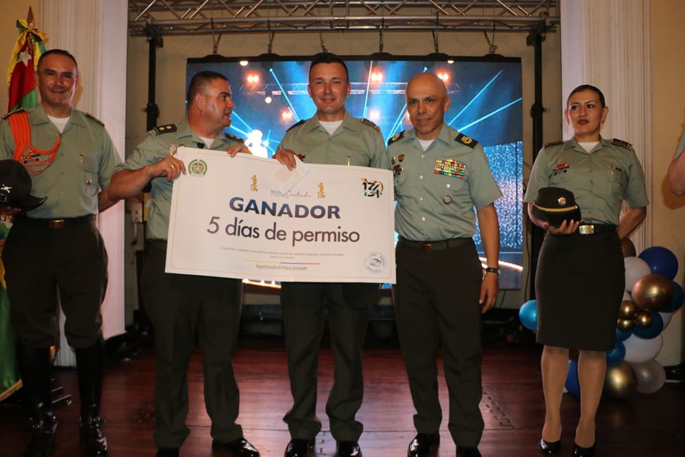 Santander celebró el heroísmo que mantiene viva la seguridad del departamento: así fue la I Versión del Premio Héroes de Santander imagen de la publicación