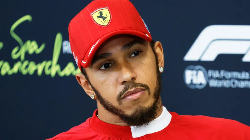 Lewis Hamilton revela cómo el bienestar físico y mental sostiene su vigencia en la Fórmula 1 imagen de la publicación