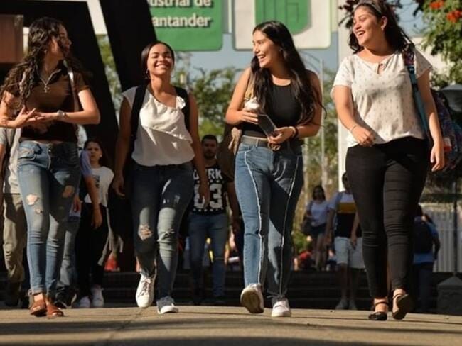 Congreso aprueba reforma que permitirá mayor flujo de recursos a la UIS y a la UTS imagen de la publicación