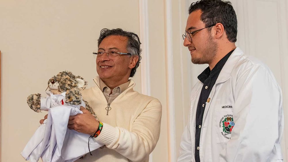 Petro ya compró los regalos que le llevará a Trump a EE.UU. imagen de la publicación