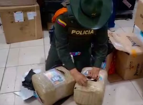 Narcoencomienda fue detectada por canino en empresa de correos en San Gil imagen de la publicación