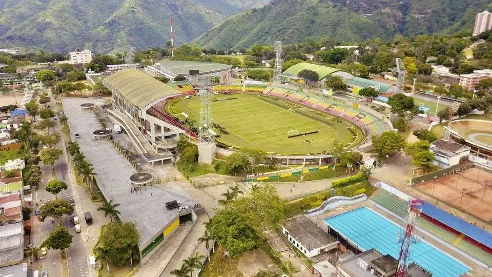 Mañana el fútbol cambiará las reglas del tráfico en el entorno del Montanini imagen de la publicación