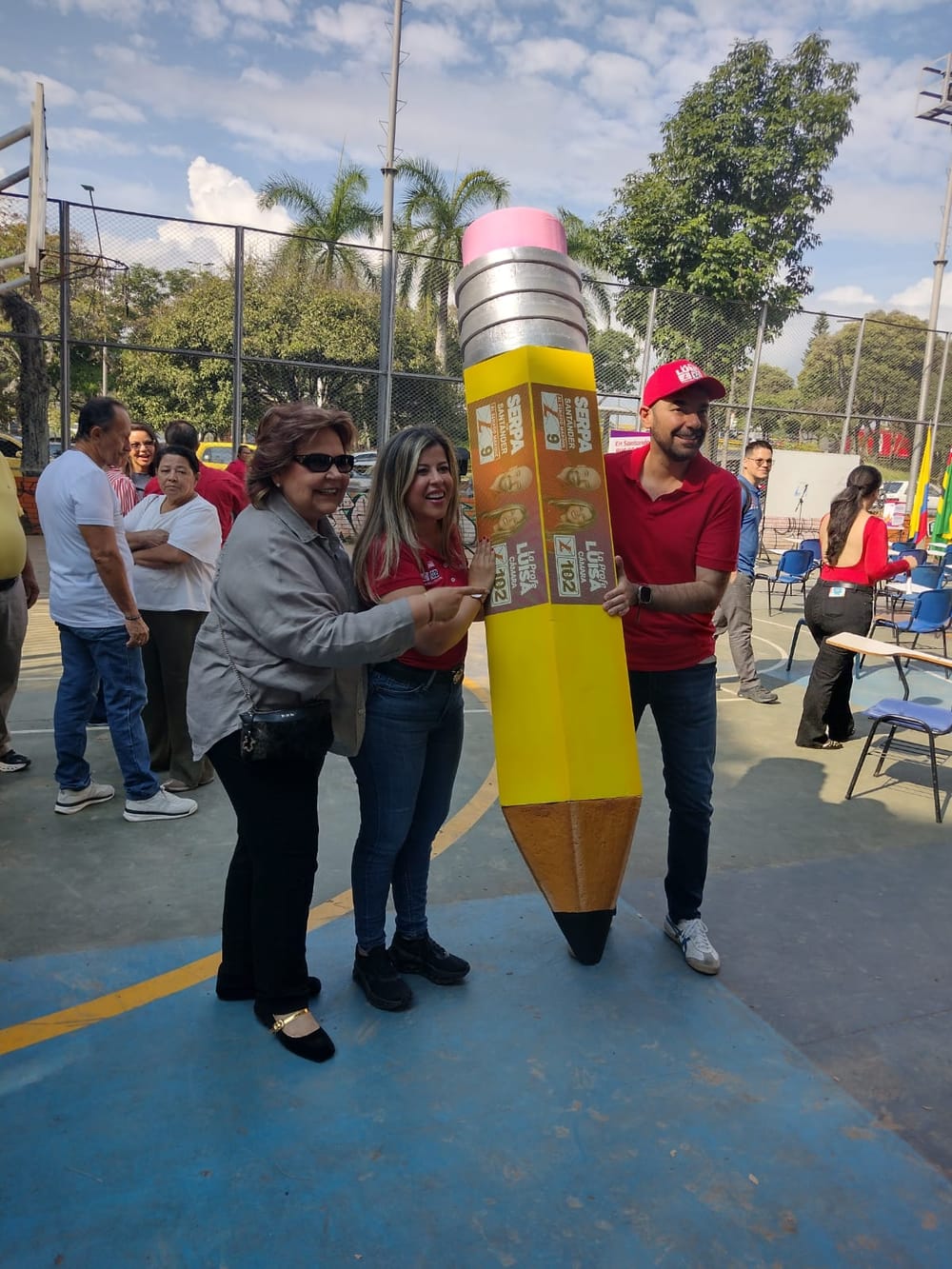 La profe Luisa: educación, liderazgo y voto de opinión como apuesta liberal para Santander imagen de la publicación