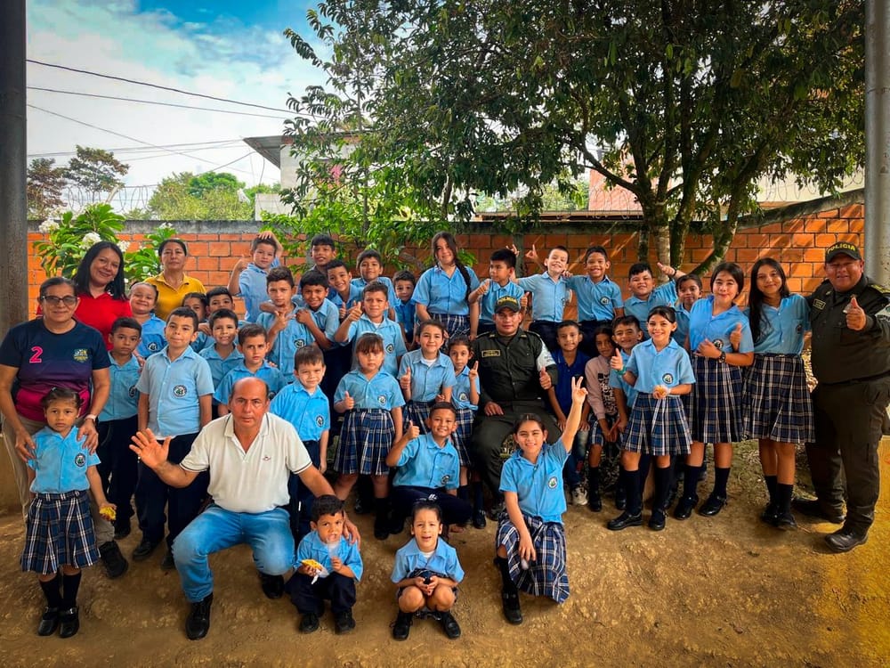 Policía refuerza acciones preventivas y trabajo comunitario en Santander imagen de la publicación