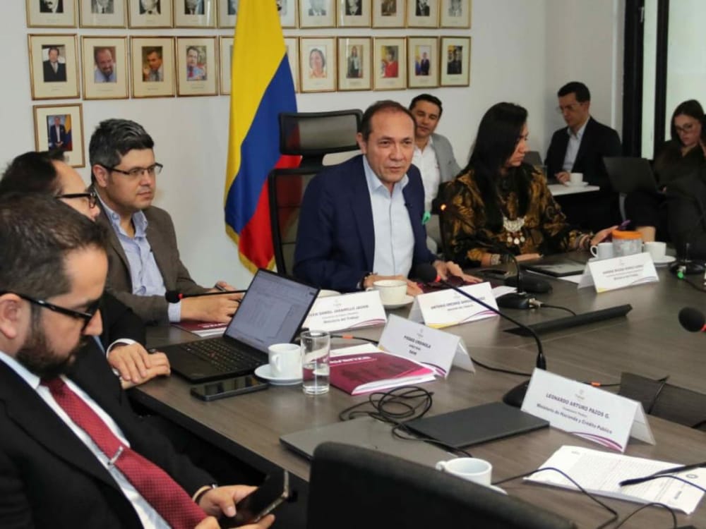 Mesa de concertación del salario mínimo este lunes en Bogotá imagen de la publicación