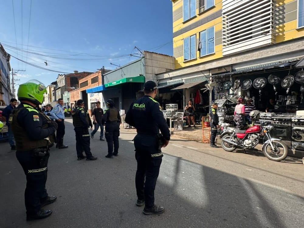 Redada policial puso a ‘saltar’ Las Pulgas en Bucaramanga imagen de la publicación