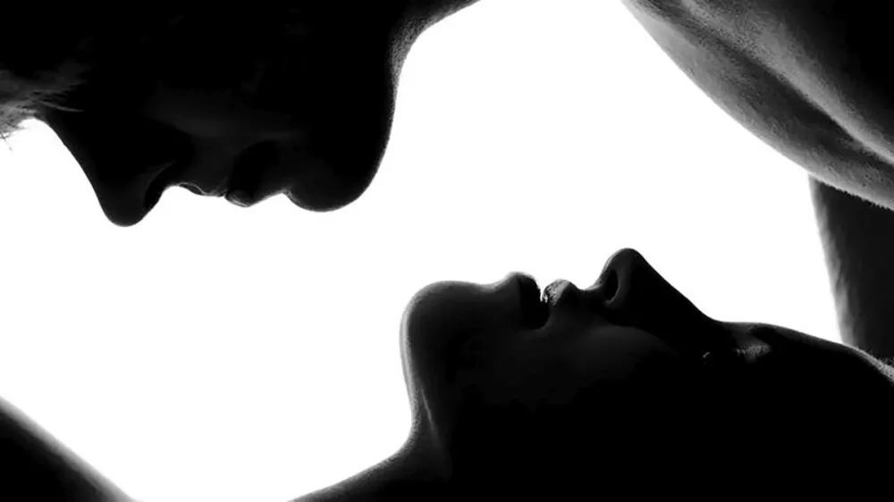 ¿Por qué se apaga el deseo en la cama? Hormonas, emociones y vida en pareja imagen de la publicación