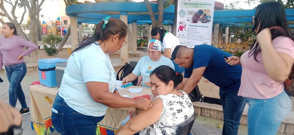 Vacunas al parque en San Gil imagen de la publicación