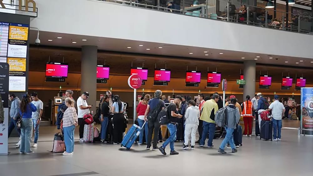 Más de 4 millones de vehículos y 835 mil pasajeros se movilizan en puente festivo: Gobierno reforzó plan de seguridad vial imagen de la publicación