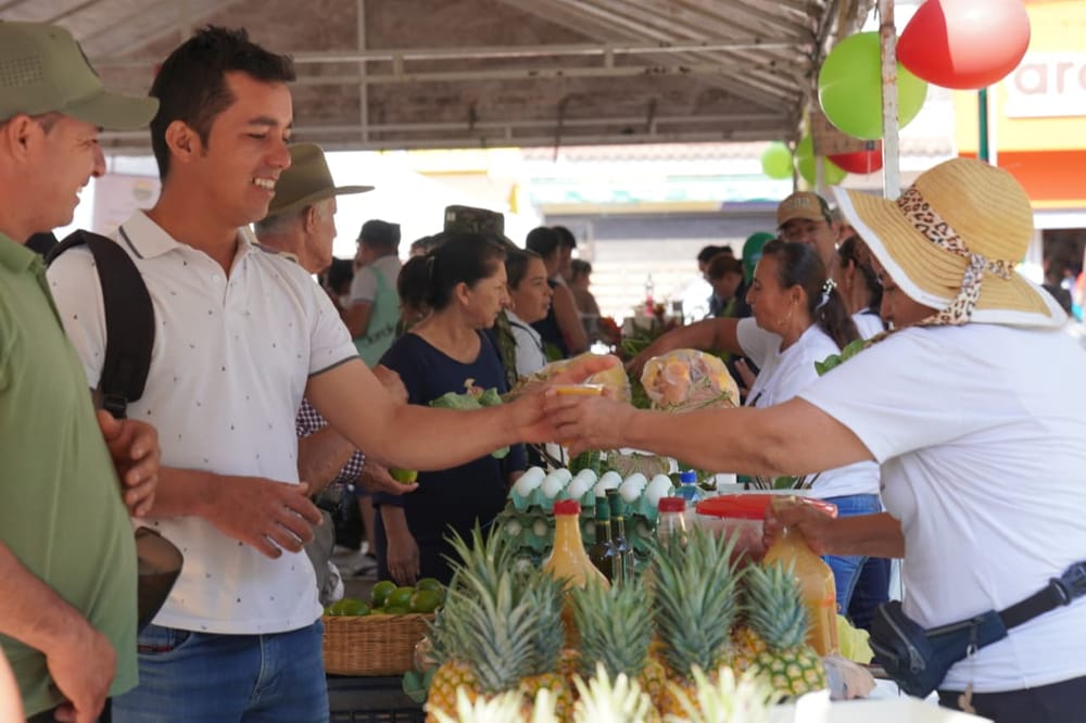 Excelente venta en el mercado campesino de los productores rurales de Lebrija imagen de la publicación